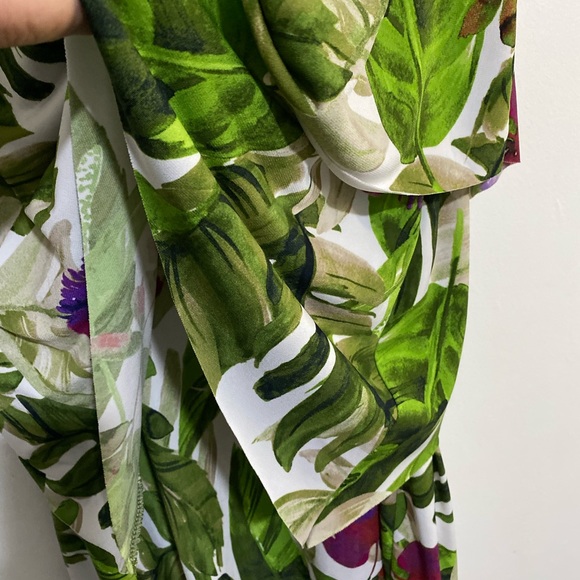 Women Tropical Dress MP Medium Petite Sleeveless Layered Green Flowers Dress - Picture 10 of 16